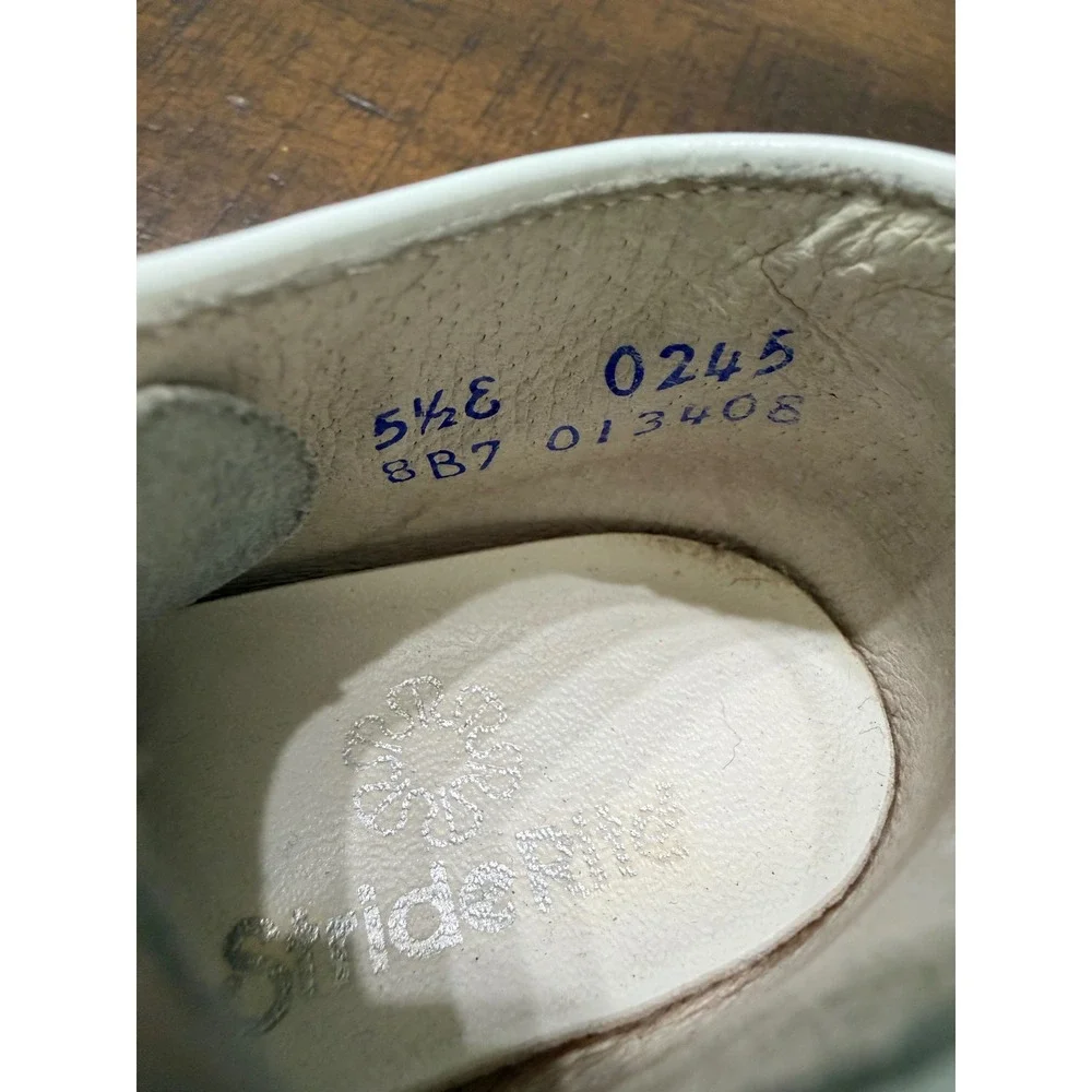 Stride Rite Vintage White Leather Baby Walking Shoes High Top Lace Up Size 5.5 E